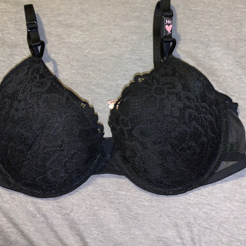 Black lace VS demi bra